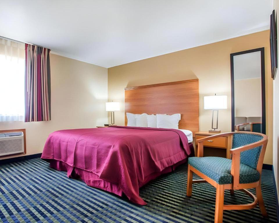 Quality Inn Ottawa Near Starved Rock State Park Bagian luar foto