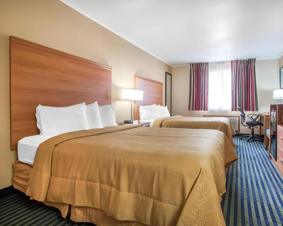 Quality Inn Ottawa Near Starved Rock State Park Bagian luar foto