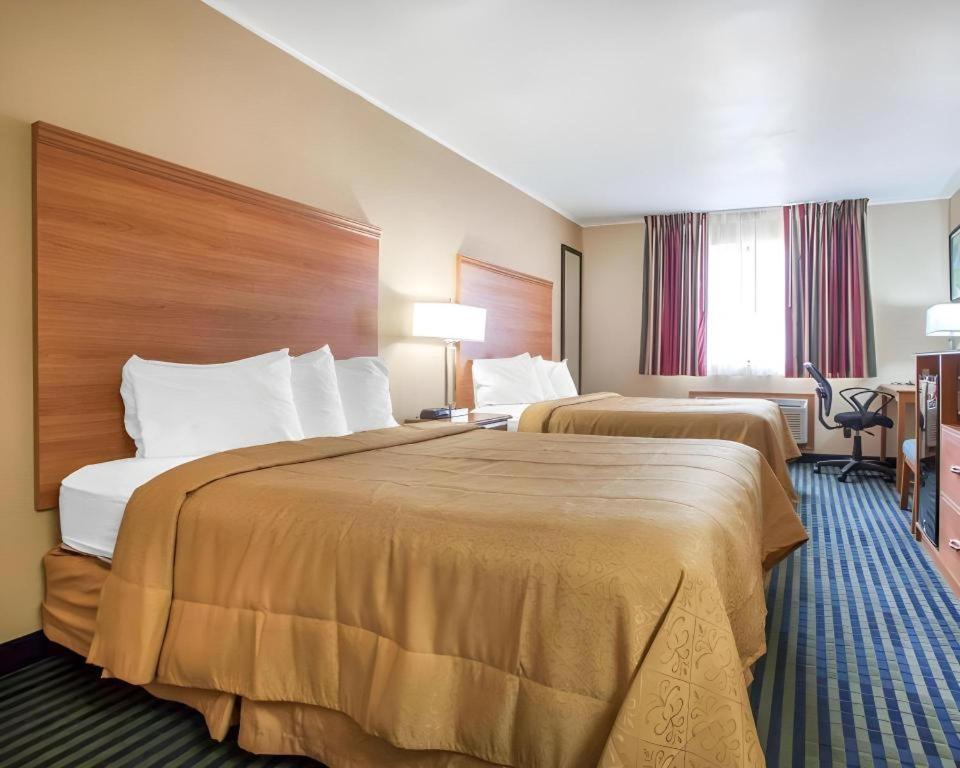 Quality Inn Ottawa Near Starved Rock State Park Bagian luar foto