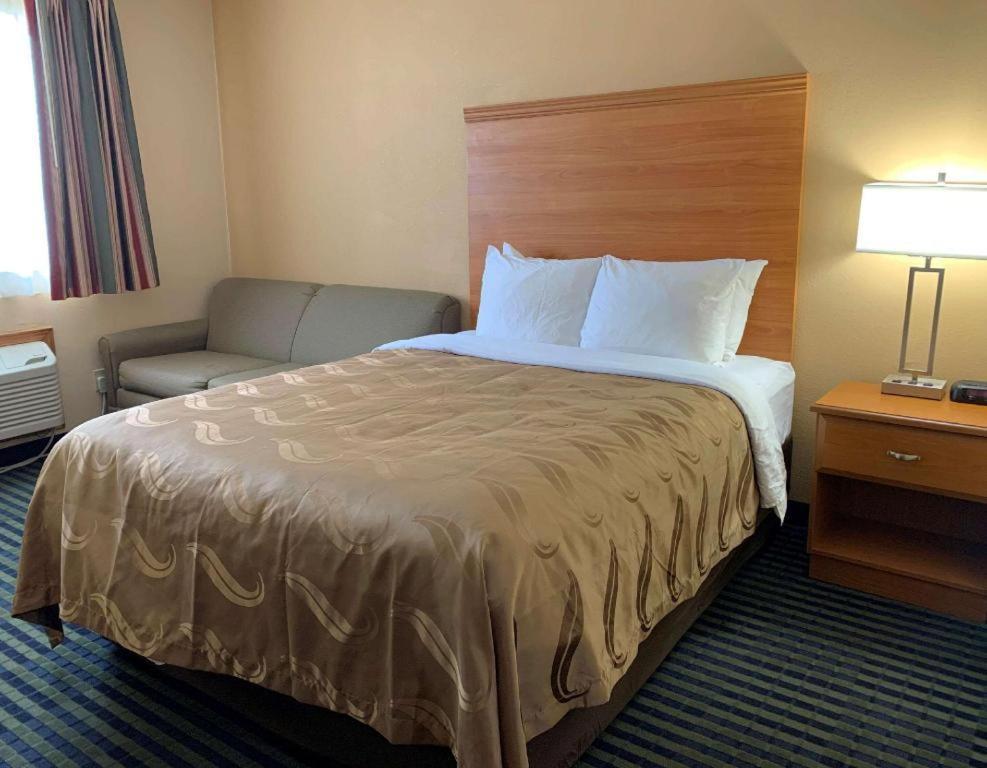 Quality Inn Ottawa Near Starved Rock State Park Bagian luar foto