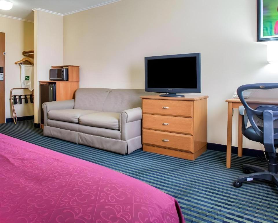 Quality Inn Ottawa Near Starved Rock State Park Bagian luar foto