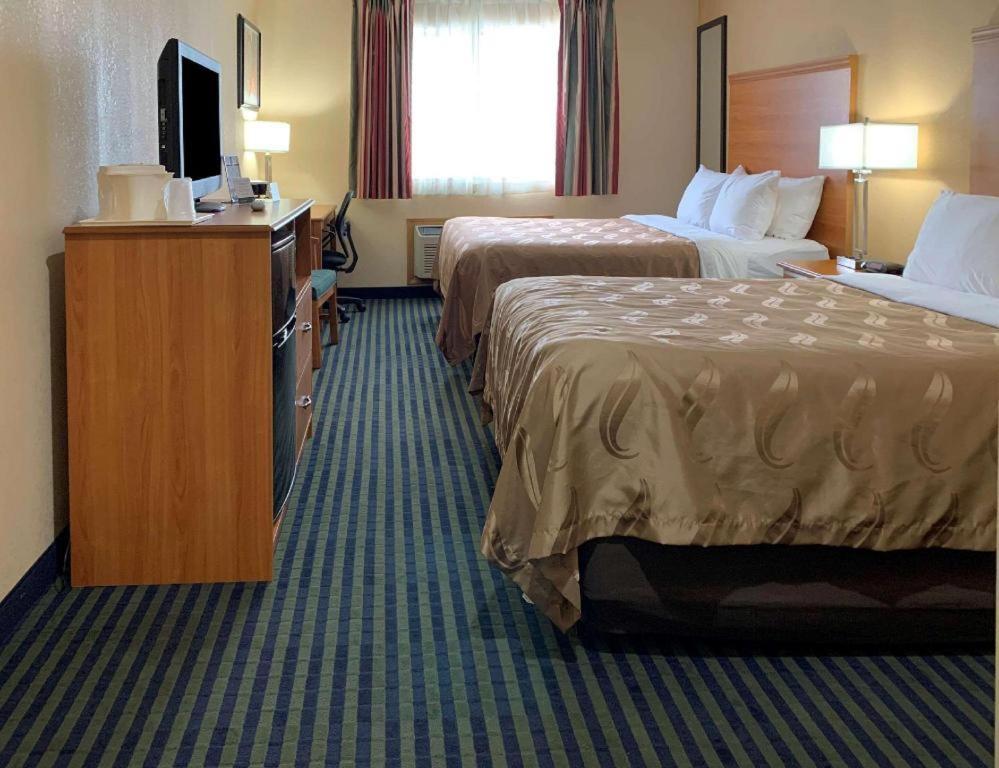 Quality Inn Ottawa Near Starved Rock State Park Bagian luar foto