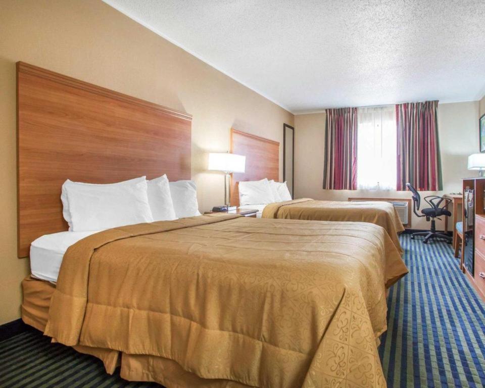 Quality Inn Ottawa Near Starved Rock State Park Bagian luar foto
