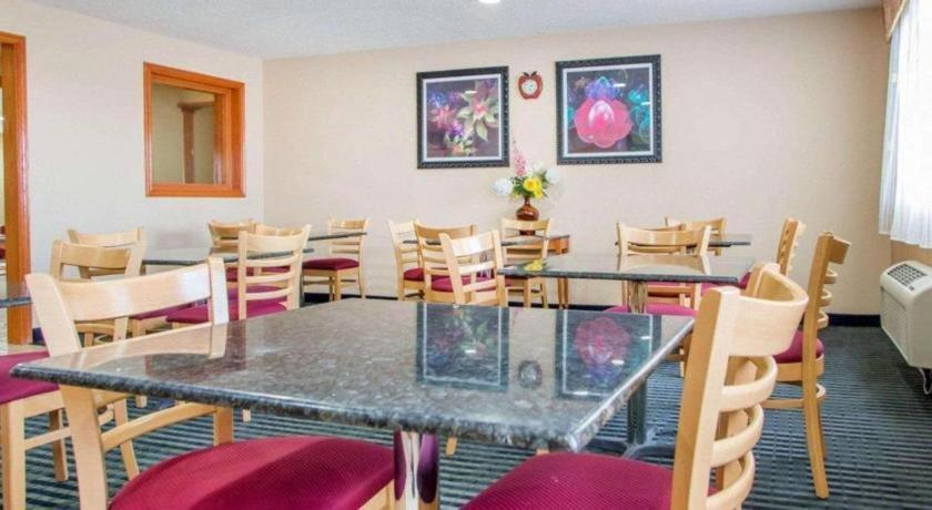 Quality Inn Ottawa Near Starved Rock State Park Bagian luar foto
